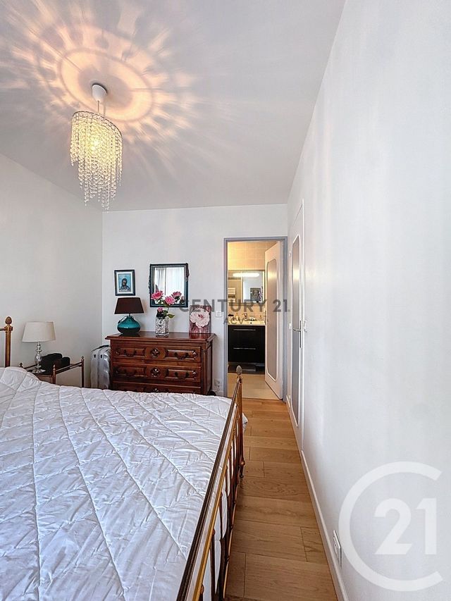 Appartement F5 à vendre - 5 pièces - 108.48 m2 - CHOISY LE ROI - 94 - ILE-DE-FRANCE - Century 21 Acv