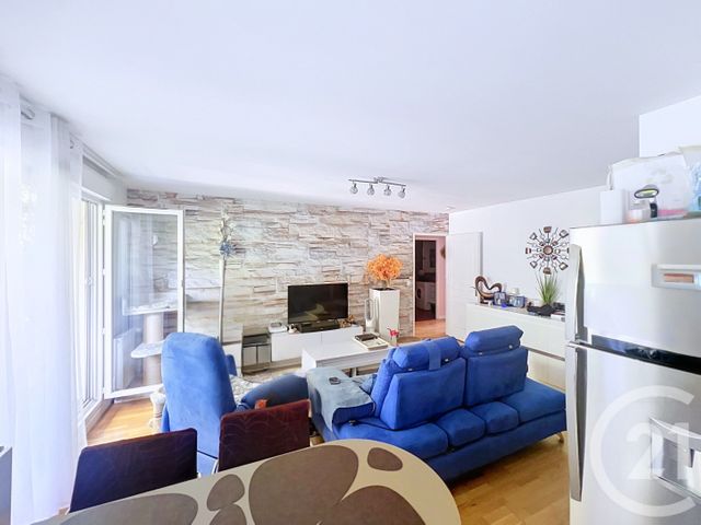 Appartement F3 à vendre - 3 pièces - 65.62 m2 - CHOISY LE ROI - 94 - ILE-DE-FRANCE - Century 21 Acv