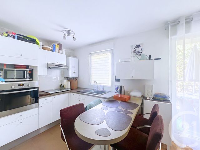 Appartement F3 à vendre - 3 pièces - 65.62 m2 - CHOISY LE ROI - 94 - ILE-DE-FRANCE - Century 21 Acv