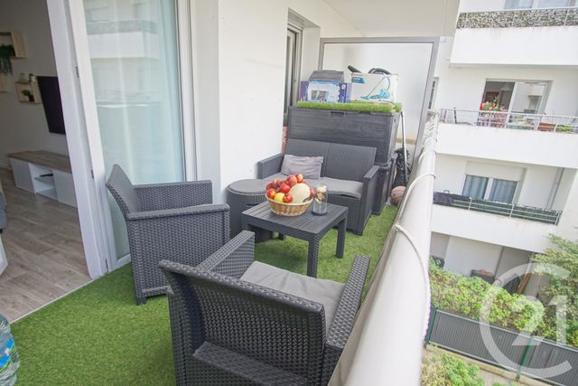 Afficher la photo en grand Appartement F4 à vendre - 4 pièces - 72.92 m2 - CHOISY LE ROI - 94 - ILE-DE-FRANCE - Century 21 Acv