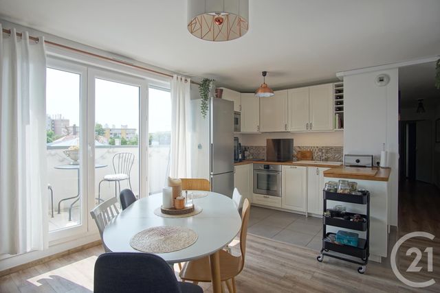 Appartement F3 à vendre - 3 pièces - 58.67 m2 - CHOISY LE ROI - 94 - ILE-DE-FRANCE - Century 21 Acv