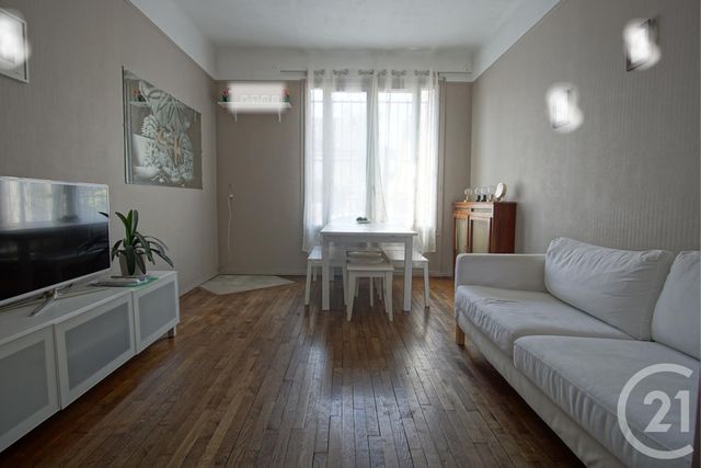 Appartement F3 à vendre - 3 pièces - 70.09 m2 - VITRY SUR SEINE - 94 - ILE-DE-FRANCE - Century 21 Acv