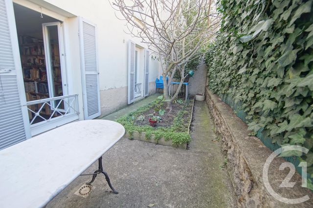 Appartement F2 à vendre - 2 pièces - 30.66 m2 - CHOISY LE ROI - 94 - ILE-DE-FRANCE - Century 21 Acv