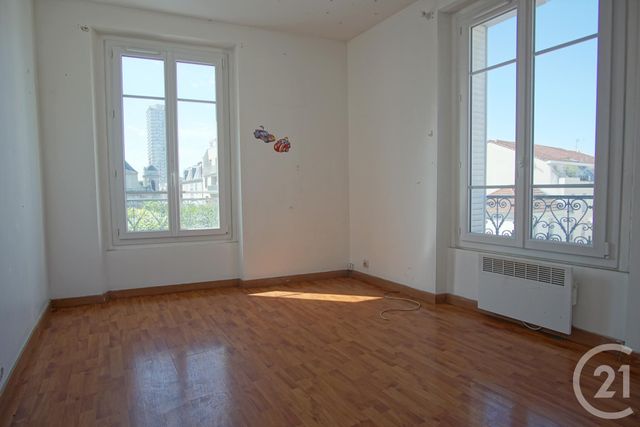 Appartement F3 à vendre - 3 pièces - 64.6 m2 - CHOISY LE ROI - 94 - ILE-DE-FRANCE - Century 21 Acv