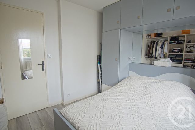 Appartement F2 à vendre - 2 pièces - 50.23 m2 - THIAIS - 94 - ILE-DE-FRANCE - Century 21 Acv