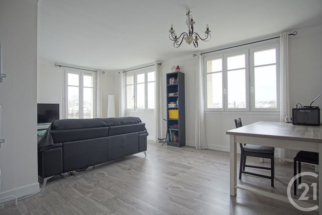 Appartement F4 à vendre - 4 pièces - 64.01 m2 - CHOISY LE ROI - 94 - ILE-DE-FRANCE - Century 21 Acv