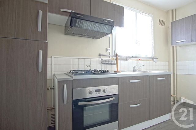Appartement F2 à vendre - 2 pièces - 46.73 m2 - CHOISY LE ROI - 94 - ILE-DE-FRANCE - Century 21 Acv