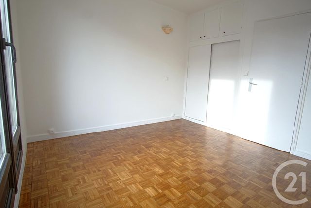 Appartement F2 à vendre - 2 pièces - 46.73 m2 - CHOISY LE ROI - 94 - ILE-DE-FRANCE - Century 21 Acv
