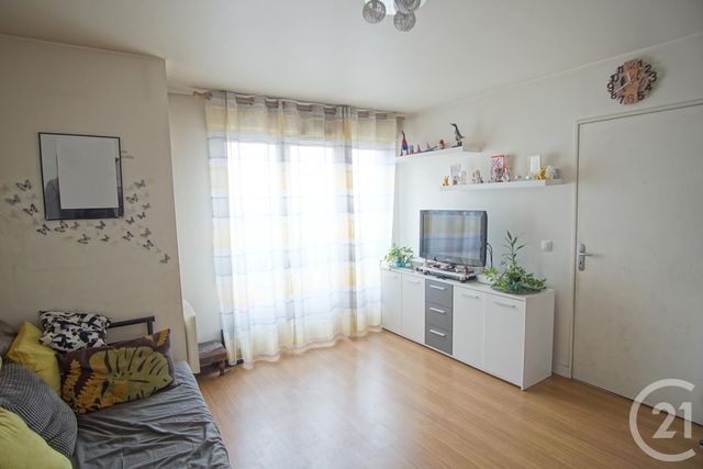 Appartement F2 à vendre - 2 pièces - 35.9 m2 - THIAIS - 94 - ILE-DE-FRANCE - Century 21 Acv