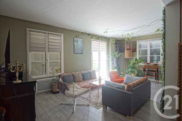 Afficher la photo en grand Appartement F3 à vendre - 3 pièces - 62.0 m2 - CHOISY LE ROI - 94 - ILE-DE-FRANCE - Century 21 Acv