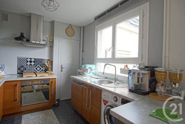 Appartement F5 à vendre - 5 pièces - 81.57 m2 - CHOISY LE ROI - 94 - ILE-DE-FRANCE - Century 21 Acv