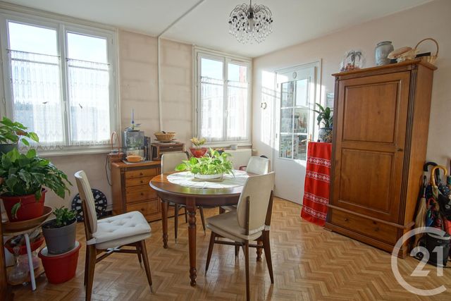 Appartement F3 à vendre - 3 pièces - 45.88 m2 - CHOISY LE ROI - 94 - ILE-DE-FRANCE - Century 21 Acv