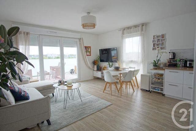 Appartement F2 à vendre - 2 pièces - 44.81 m2 - CHOISY LE ROI - 94 - ILE-DE-FRANCE - Century 21 Acv