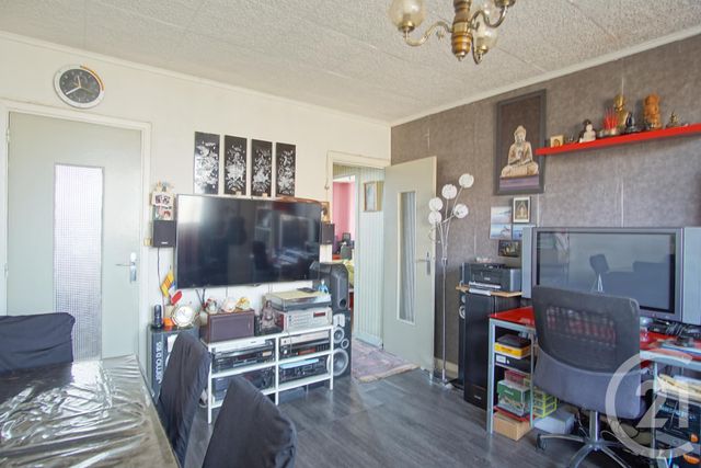 Appartement F3 à vendre - 3 pièces - 54.36 m2 - CHOISY LE ROI - 94 - ILE-DE-FRANCE - Century 21 Acv