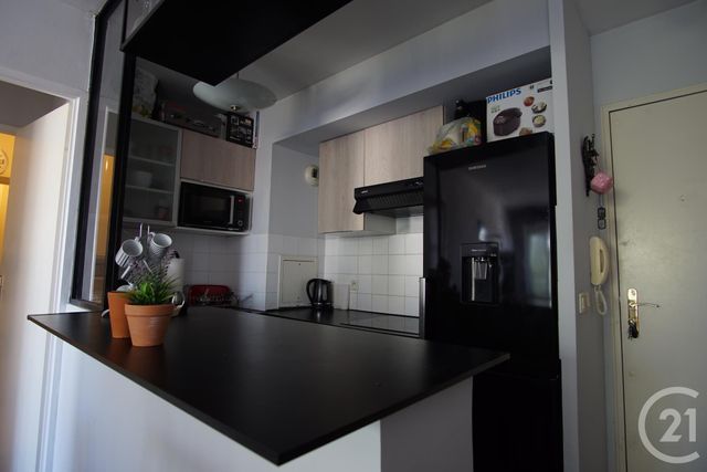 Appartement F2 à vendre - 2 pièces - 39.16 m2 - CHOISY LE ROI - 94 - ILE-DE-FRANCE - Century 21 Acv
