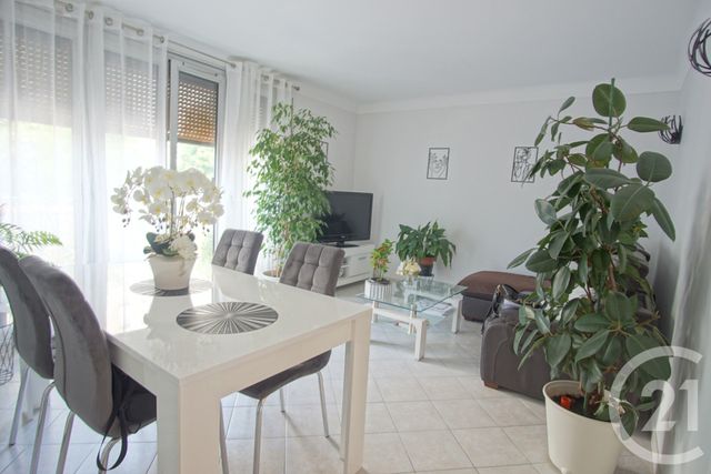 Appartement F4 à vendre - 4 pièces - 75.66 m2 - CHOISY LE ROI - 94 - ILE-DE-FRANCE - Century 21 Acv