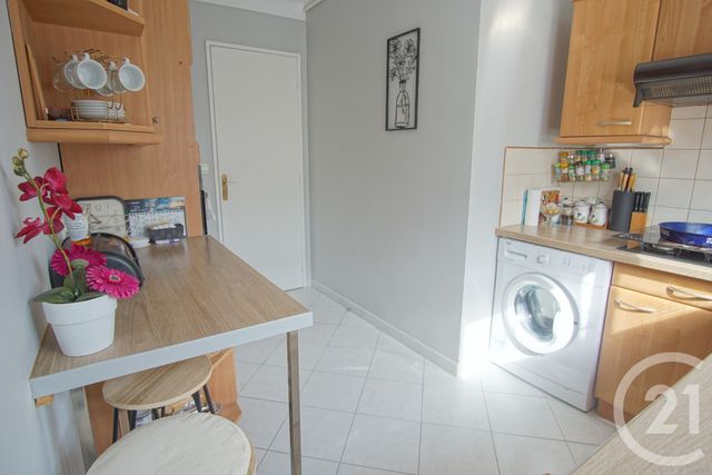 Afficher la photo en grand Appartement F4 à vendre - 4 pièces - 75.66 m2 - CHOISY LE ROI - 94 - ILE-DE-FRANCE - Century 21 Acv