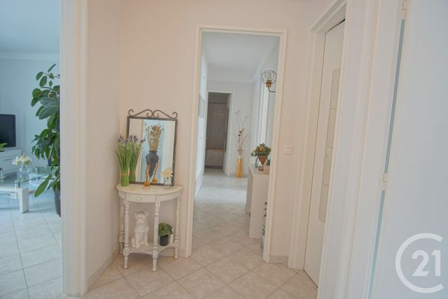 Afficher la photo en grand Appartement F4 à vendre - 4 pièces - 75.66 m2 - CHOISY LE ROI - 94 - ILE-DE-FRANCE - Century 21 Acv