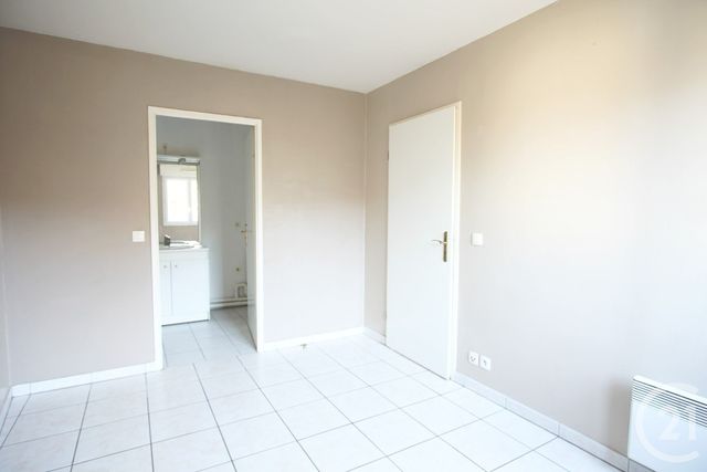 Appartement F2 à vendre - 2 pièces - 48.33 m2 - CHOISY LE ROI - 94 - ILE-DE-FRANCE - Century 21 Acv