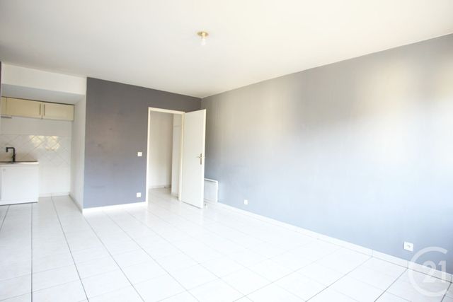 Appartement F2 à vendre - 2 pièces - 48.33 m2 - CHOISY LE ROI - 94 - ILE-DE-FRANCE - Century 21 Acv