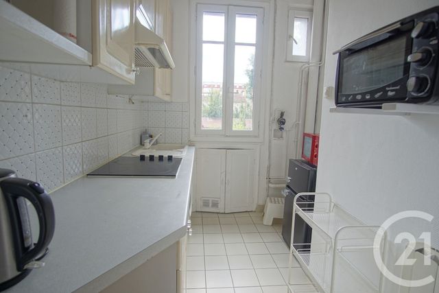 Afficher la photo en grand Appartement F3 à vendre - 2 pièces - 41.76 m2 - CHOISY LE ROI - 94 - ILE-DE-FRANCE - Century 21 Acv