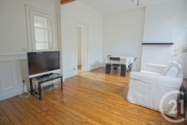 Afficher la photo en grand Appartement F3 à vendre - 2 pièces - 41.76 m2 - CHOISY LE ROI - 94 - ILE-DE-FRANCE - Century 21 Acv