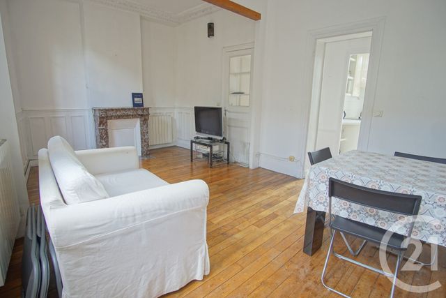 Afficher la photo en grand Appartement F3 à vendre - 2 pièces - 41.76 m2 - CHOISY LE ROI - 94 - ILE-DE-FRANCE - Century 21 Acv