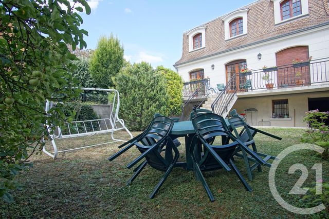 maison à vendre - 6 pièces - 137.27 m2 - CHOISY LE ROI - 94 - ILE-DE-FRANCE - Century 21 Acv