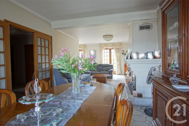 maison à vendre - 6 pièces - 137.27 m2 - CHOISY LE ROI - 94 - ILE-DE-FRANCE - Century 21 Acv