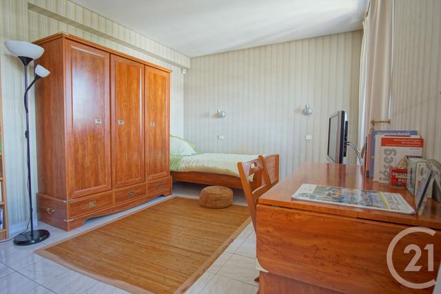 maison à vendre - 6 pièces - 137.27 m2 - CHOISY LE ROI - 94 - ILE-DE-FRANCE - Century 21 Acv