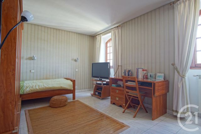 maison à vendre - 6 pièces - 137.27 m2 - CHOISY LE ROI - 94 - ILE-DE-FRANCE - Century 21 Acv