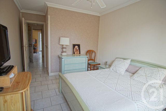 Appartement F3 à vendre - 3 pièces - 70.9 m2 - CHOISY LE ROI - 94 - ILE-DE-FRANCE - Century 21 Acv