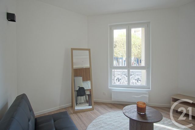 Appartement F2 à vendre - 2 pièces - 34.23 m2 - IVRY SUR SEINE - 94 - ILE-DE-FRANCE - Century 21 Acv