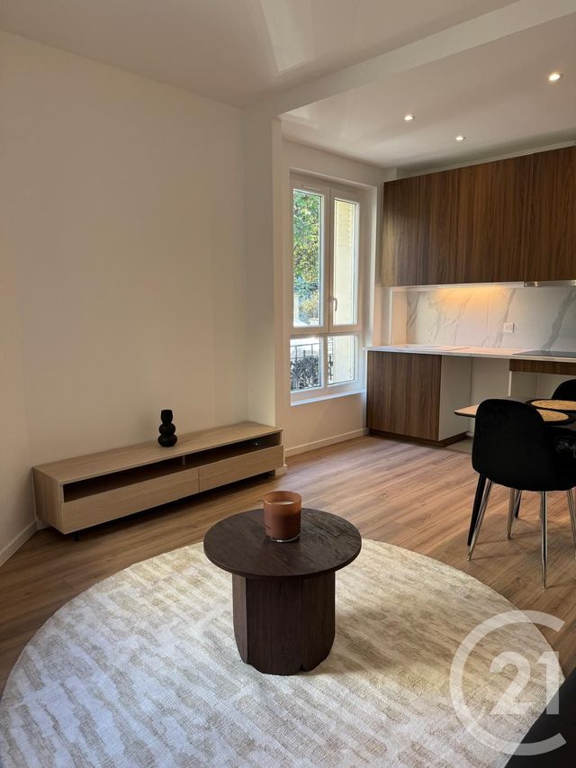 Appartement F2 à vendre - 2 pièces - 34.23 m2 - IVRY SUR SEINE - 94 - ILE-DE-FRANCE - Century 21 Acv