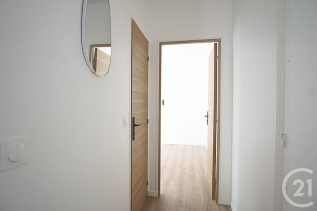 Appartement F2 à vendre - 2 pièces - 34.23 m2 - IVRY SUR SEINE - 94 - ILE-DE-FRANCE - Century 21 Acv