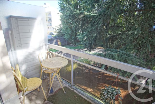 Appartement F2 à vendre - 2 pièces - 53.92 m2 - CHOISY LE ROI - 94 - ILE-DE-FRANCE - Century 21 Acv