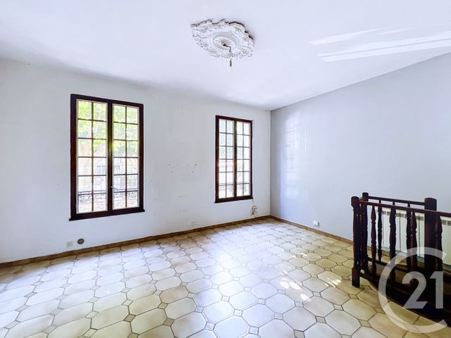 Appartement F2 à vendre CHOISY LE ROI