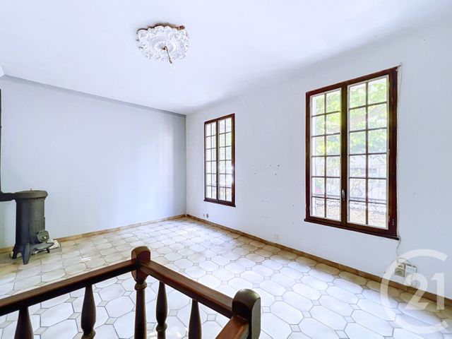 Appartement F2 à vendre - 2 pièces - 45.5 m2 - CHOISY LE ROI - 94 - ILE-DE-FRANCE - Century 21 Acv