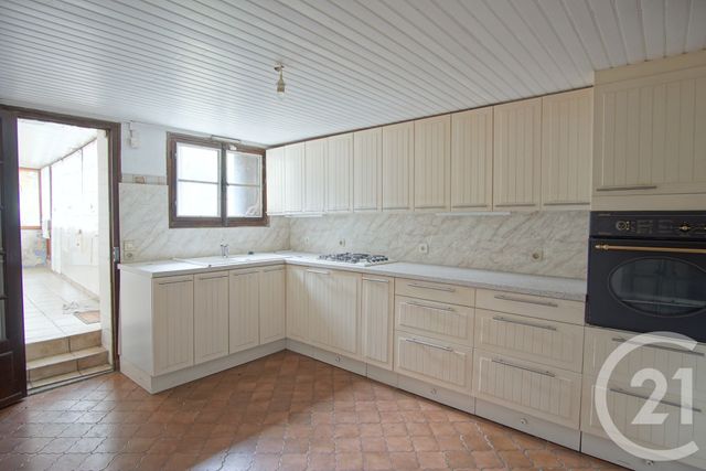 Afficher la photo en grand Appartement F2 à vendre - 2 pièces - 45.5 m2 - CHOISY LE ROI - 94 - ILE-DE-FRANCE - Century 21 Acv