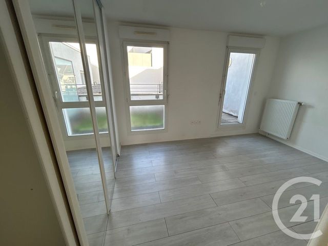 Appartement à vendre - 4 pièces - 74.49 m2 - CHOISY LE ROI - 94 - ILE-DE-FRANCE - Century 21 Acv