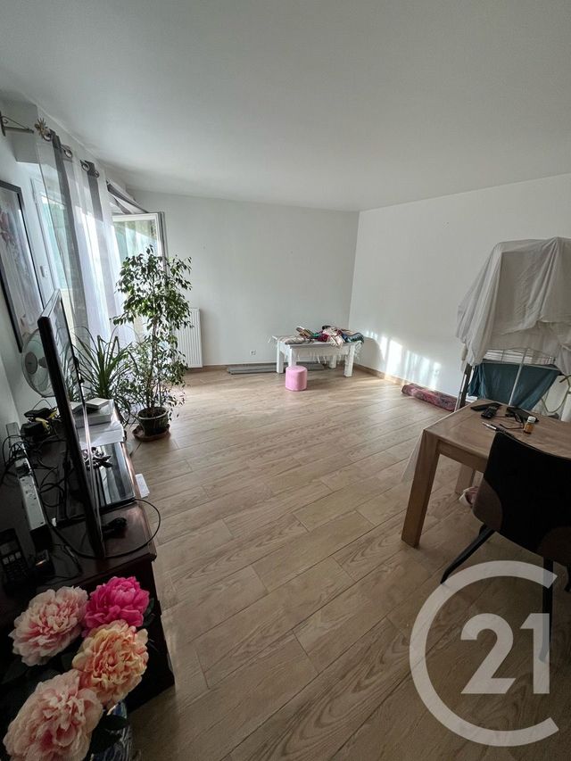 Appartement F3 à vendre - 3 pièces - 69.95 m2 - CRETEIL - 94 - ILE-DE-FRANCE - Century 21 Acv