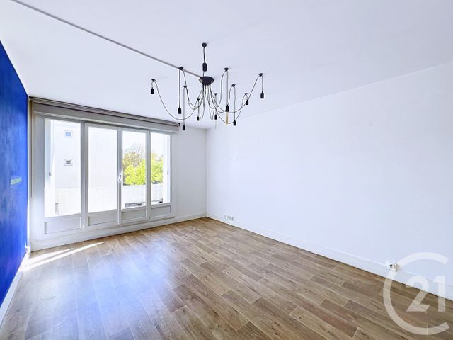 Appartement F2 à vendre - 2 pièces - 45.86 m2 - CHOISY LE ROI - 94 - ILE-DE-FRANCE - Century 21 Acv