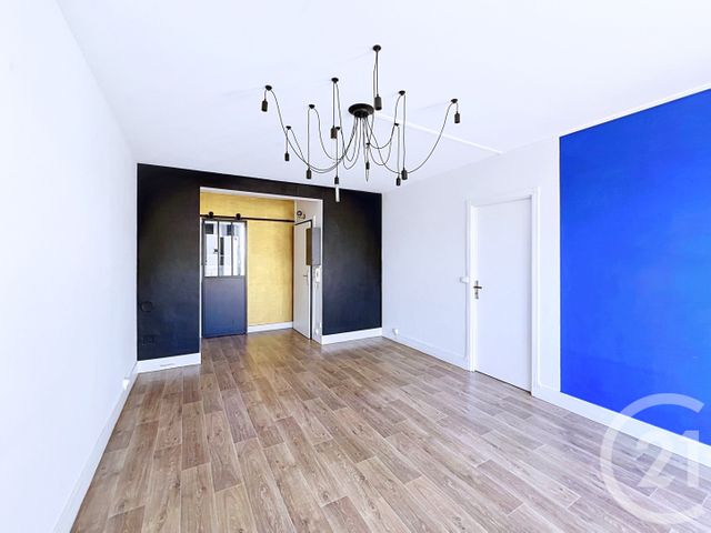 Appartement F2 à vendre - 2 pièces - 45.86 m2 - CHOISY LE ROI - 94 - ILE-DE-FRANCE - Century 21 Acv