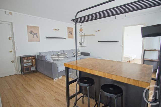 Appartement F2 à vendre - 2 pièces - 47.22 m2 - CHOISY LE ROI - 94 - ILE-DE-FRANCE - Century 21 Acv