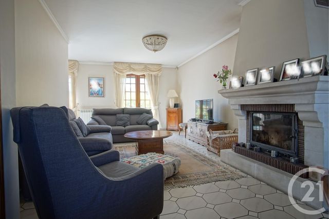 maison à vendre - 6 pièces - 137.27 m2 - CHOISY LE ROI - 94 - ILE-DE-FRANCE - Century 21 Acv