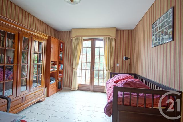 maison à vendre - 6 pièces - 137.27 m2 - CHOISY LE ROI - 94 - ILE-DE-FRANCE - Century 21 Acv