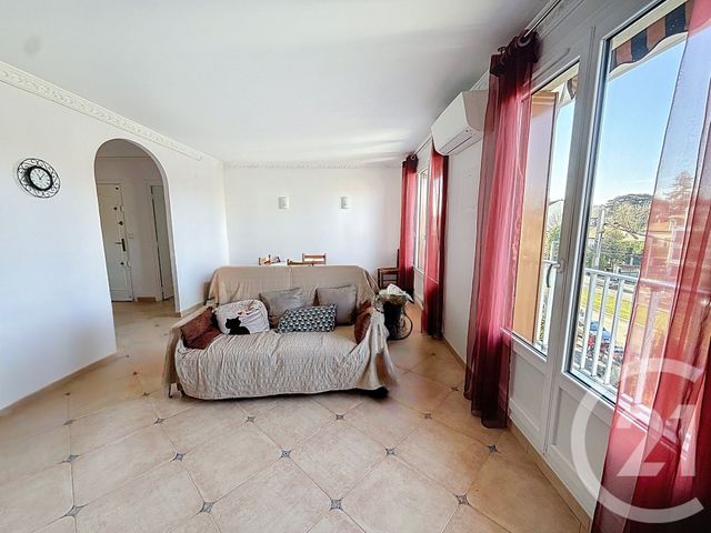 Appartement F4 à vendre - 5 pièces - 85.24 m2 - CHOISY LE ROI - 94 - ILE-DE-FRANCE - Century 21 Acv