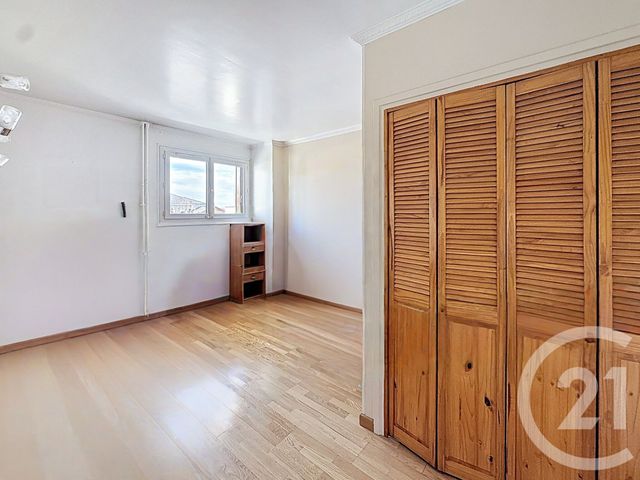 Appartement F4 à vendre - 5 pièces - 85.24 m2 - CHOISY LE ROI - 94 - ILE-DE-FRANCE - Century 21 Acv