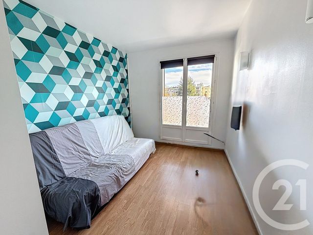 Appartement F4 à vendre - 5 pièces - 85.24 m2 - CHOISY LE ROI - 94 - ILE-DE-FRANCE - Century 21 Acv