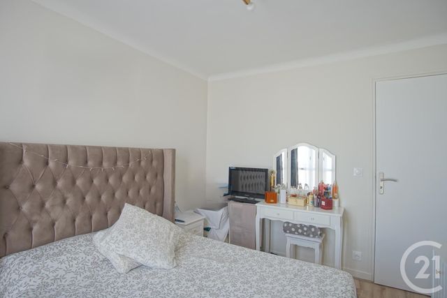 Appartement F5 à vendre - 5 pièces - 88.72 m2 - CHOISY LE ROI - 94 - ILE-DE-FRANCE - Century 21 Acv